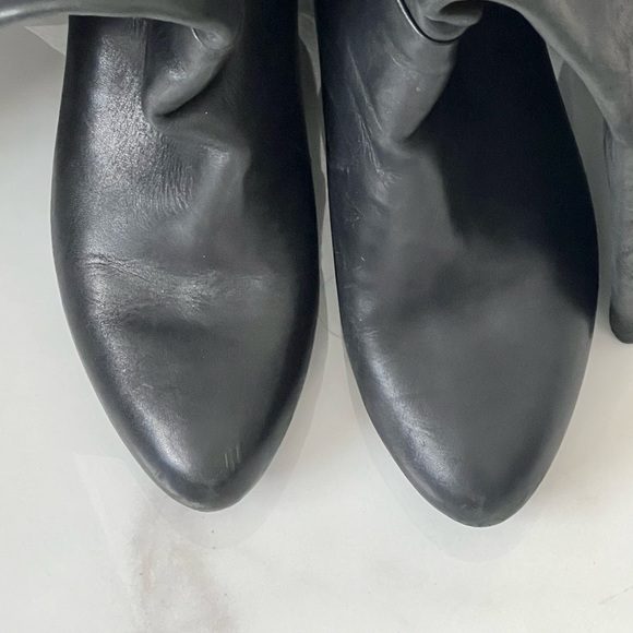 Sexy Black leather boots with zipper up the back - Picture 7 of 7